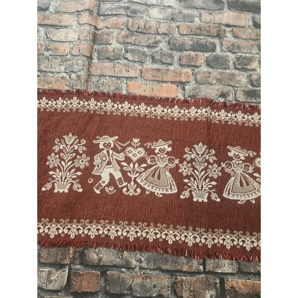 Woven Table Runner Bavarian Dancers Folk Art Cotton Linen 14x37 in Red